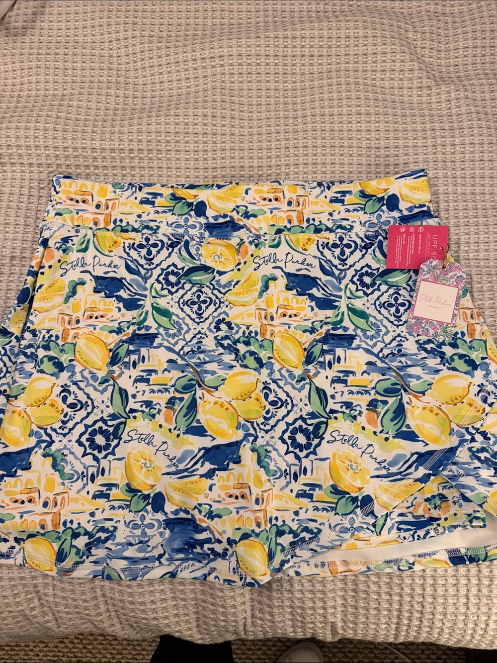 Stella Parker Print Women’s Skort - Lemon & Blue with pockets. Size XL NWT